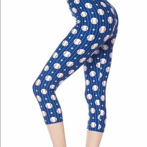 Baseball Capri Leggings